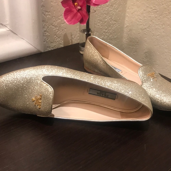 Prada shoes - Picture 3 of 4